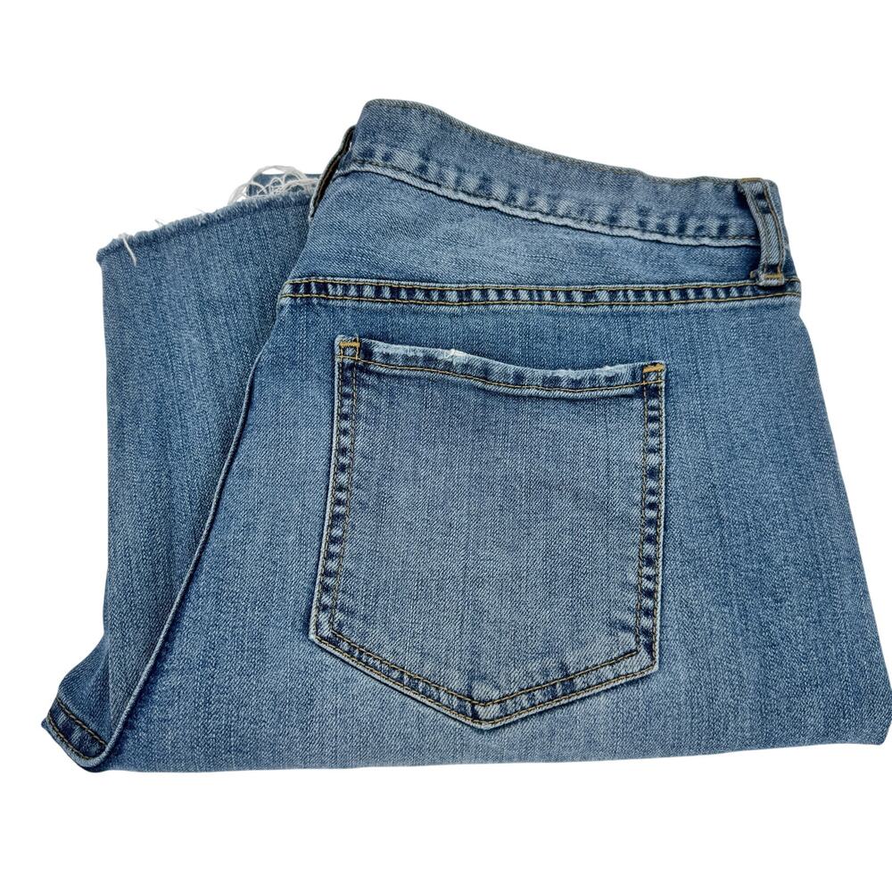 Mossimo Boyfriend Jeans Womens 12 (35x30 ACTUAL) Distressed Blue Denim Stretch